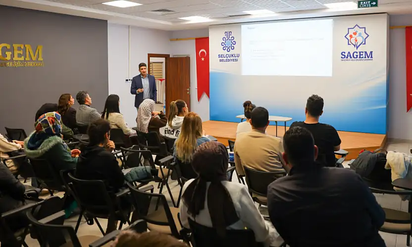Konya'da  ailelere 'Akran zorbalığı ile mücadele' eğitimi