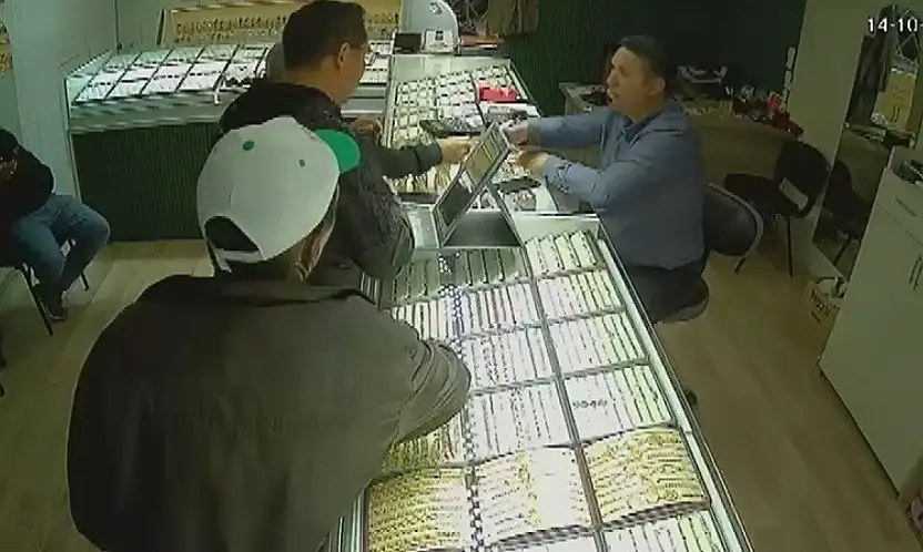 Konya'da akılalmaz dolandırıcılık: Sarrafın dikkati 200 bin TL'lik dolandırıcılığı son anda önledi