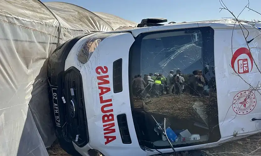Konya'da ambulanslar kazaya karıştı! Yaralılar var
