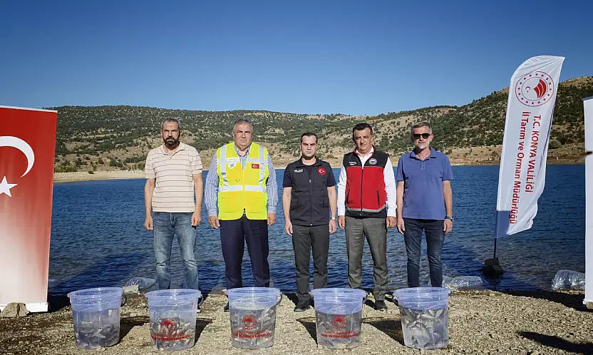 Konya'da balıklandırma seferberliği: 122 bin yavru balık bırakıldı