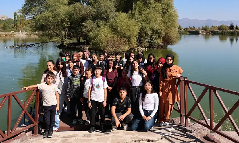 Konya'da başarılı öğrenciler kültür gezisiyle ödüllendirildi