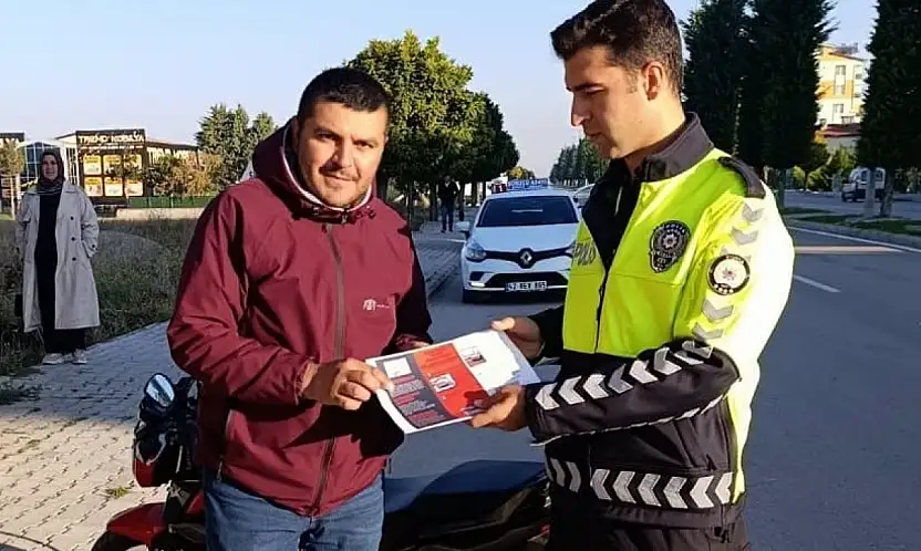 Konya'da 'Beni Görün' çağrısı! Kaldırımlar engel, rampalar işgal altında