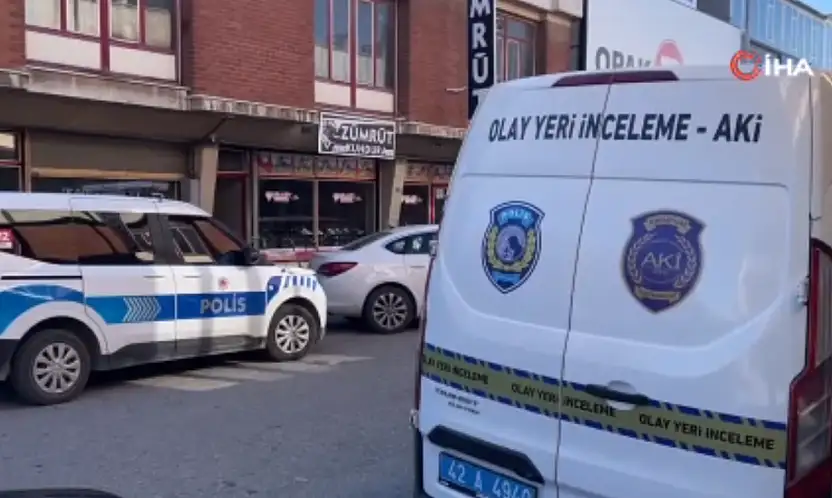 Konya'da bıçaklı kavga kanlı bitti!