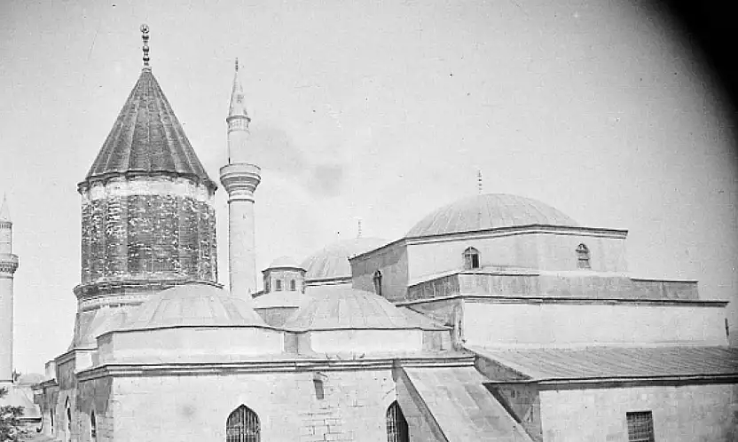 Konya'da bir mescidin ardına saklanan 700 yıllık ilim ve tasavvuf hikayesi