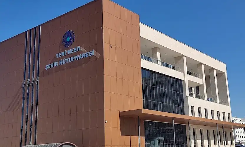 Konya'da bu kütüphane bildiklerinizden değil! İçinde yok yok