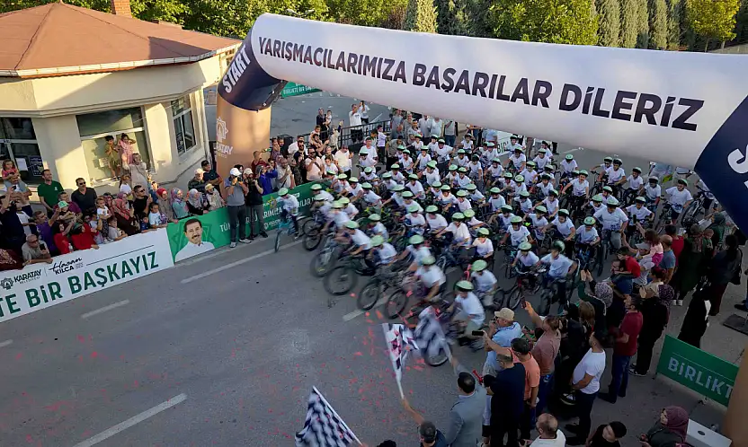 Konya'da büyük heyecan! Minik pedallar Olimpiyat Parkı'nda fırtına gibi esti