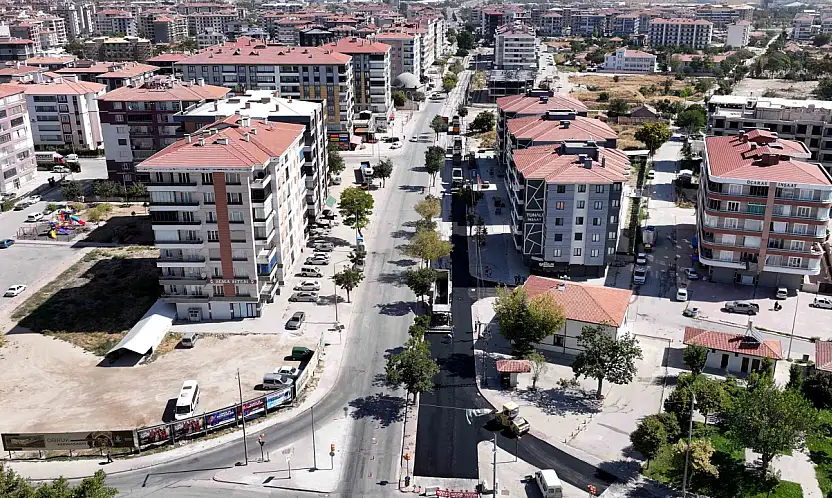 Konya'da cadde cadde yenileme sürüyor