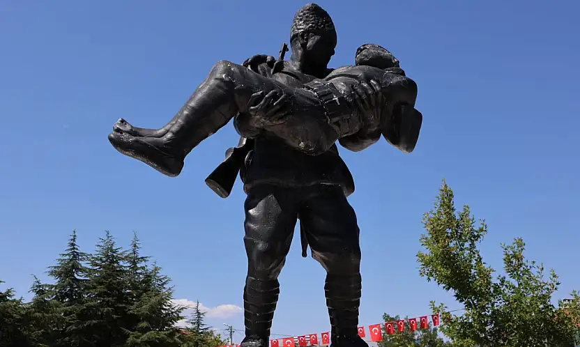 Konya'da Çetmili Kara Ali Çavuş ile oğlu Mehmet Onbaşı şehadetlerinin 104. yılında anıldı