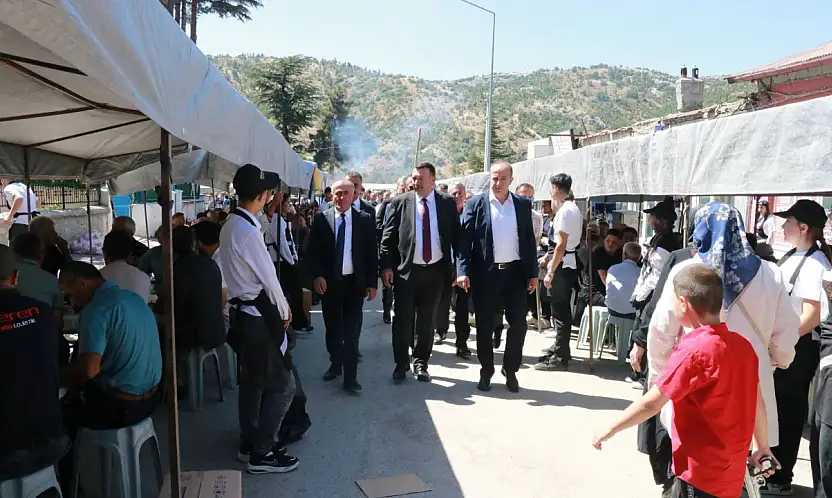 Konya'da çifte coşku: Asırlık gurur kirazla taçlandı