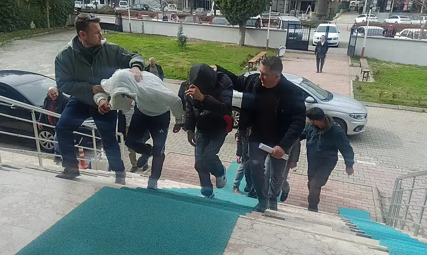 Konya'da durdurulan araçta zehir çıktı: 3 tutuklama