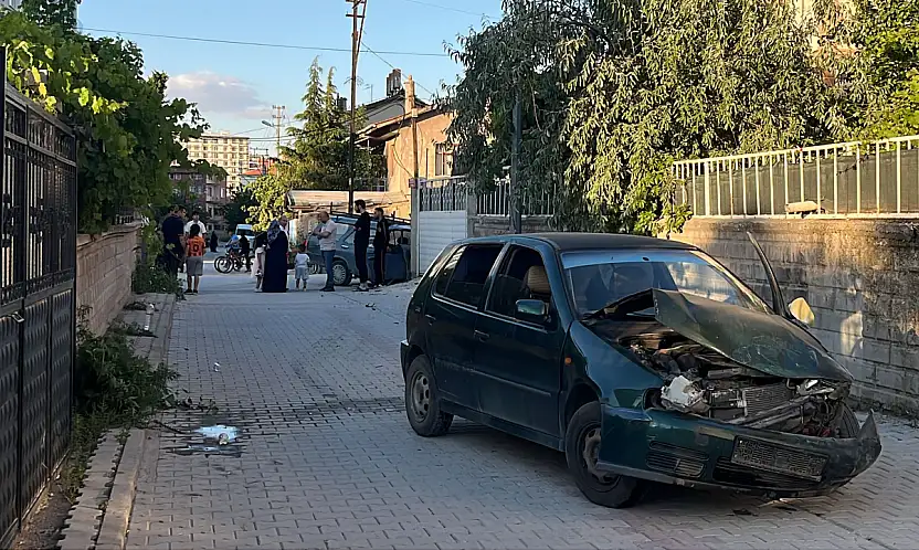 Konya'da ehliyetsiz çocuk sürücünün karıştığı kazada 2'si çocuk 5 kişi yaralandı