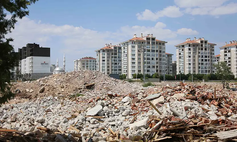 Konya'da eski yapılar tarihe karışıyor! 3,2 milyon metrekarelik alan yeniden şekilleniyor
