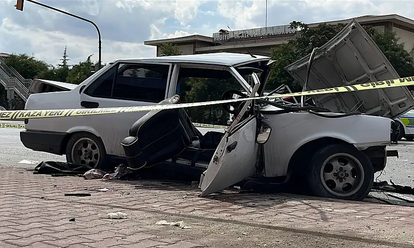 Konya'da feci kaza: 3'ü ağır 4 yaralı