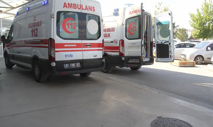 Konya'da feci kaza! Ticari taksi anne ve kızına çarptı