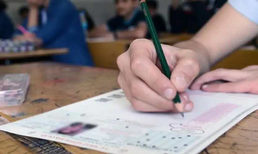 Konya'da fırtına nedeniyle sınavlar iptal edildi!