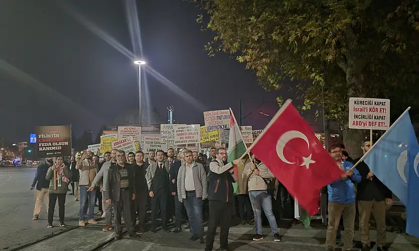 Konya'da Gazze için tarihi buluşma: Binlerce kişi Filistin için tek yürek oldu