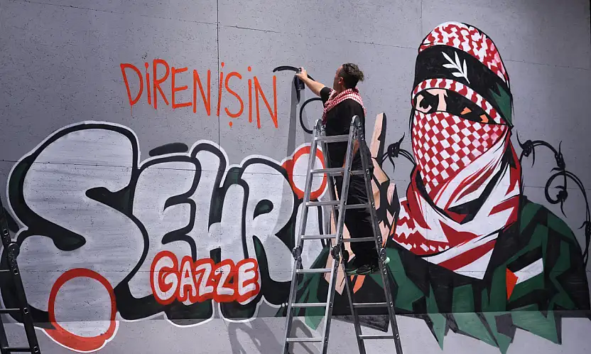 Konya'da Gazze sesi: Şiirler ve grafitilerle direniş gecesi