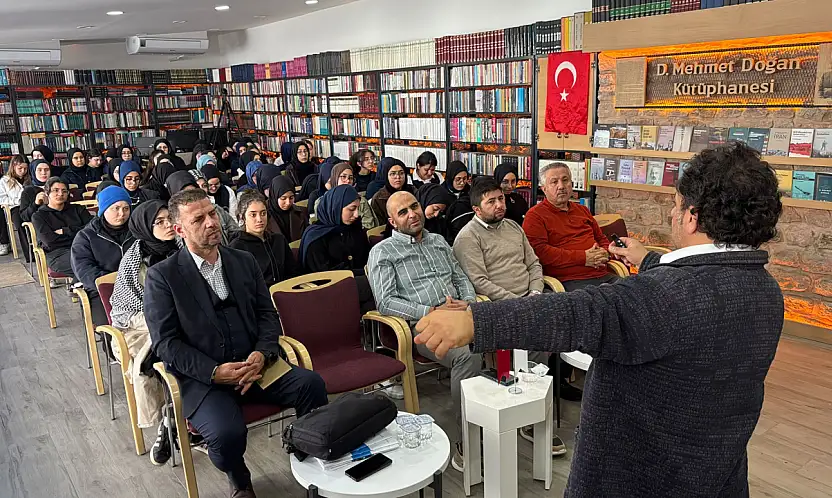 Konya'da geleceğin yazarları usta isimlerle buluştu