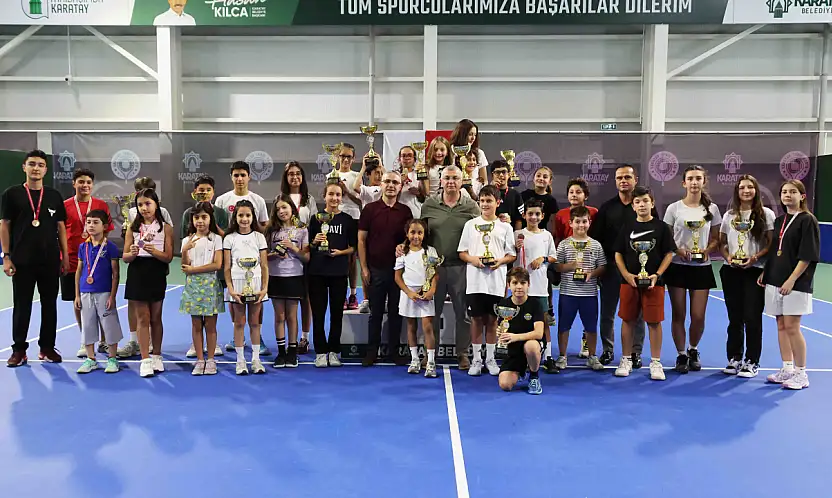 Konya'da genç raketlerin zaferi! Şampiyonlar belli oldu