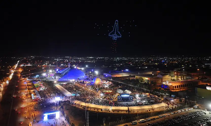 Konya'da gökyüzü hareketlenecek! 1000 drone ve Türk Yıldızları aynı festivalde