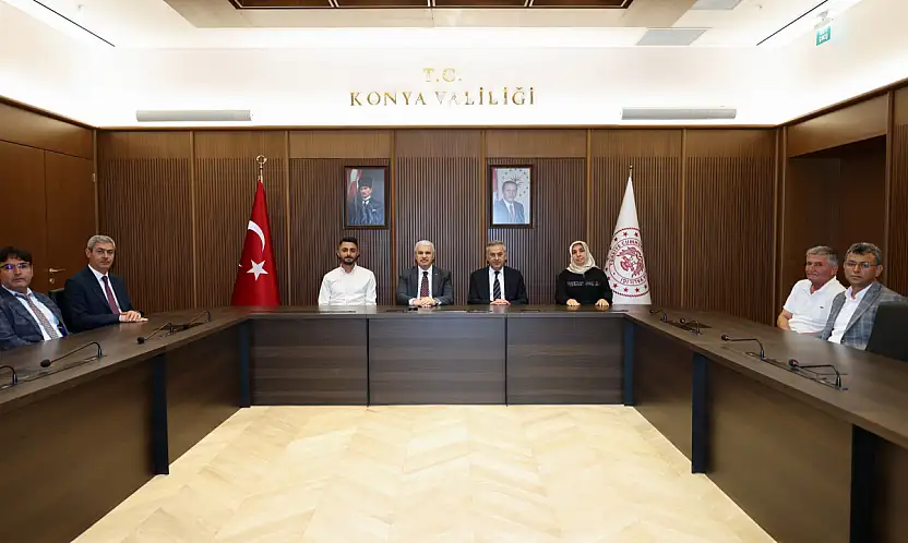 Konya'da hayırseverlerden eğitime destek: İmzalar Vali Akın huzurunda atıldı