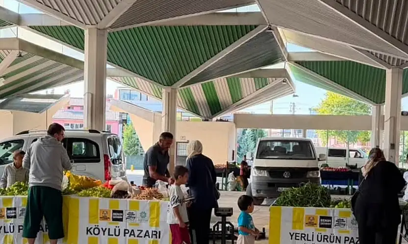 Konya'da her Cumartesi kapış kapış gidiyor: Doğal ürün arayanlar o pazara akın ediyor