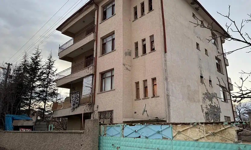 Konya'da ihbara giden polislere silahlı saldırı: Evde yangın çıktı