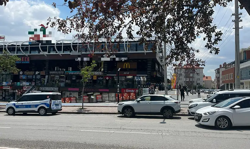 Konya'da kafeye silahlı saldırı!