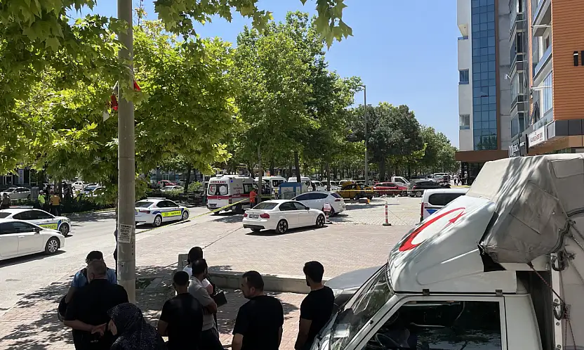 Konya'da kahreden kaza: Kaldırımda yürüyen anne ve kızı hayatını kaybetti