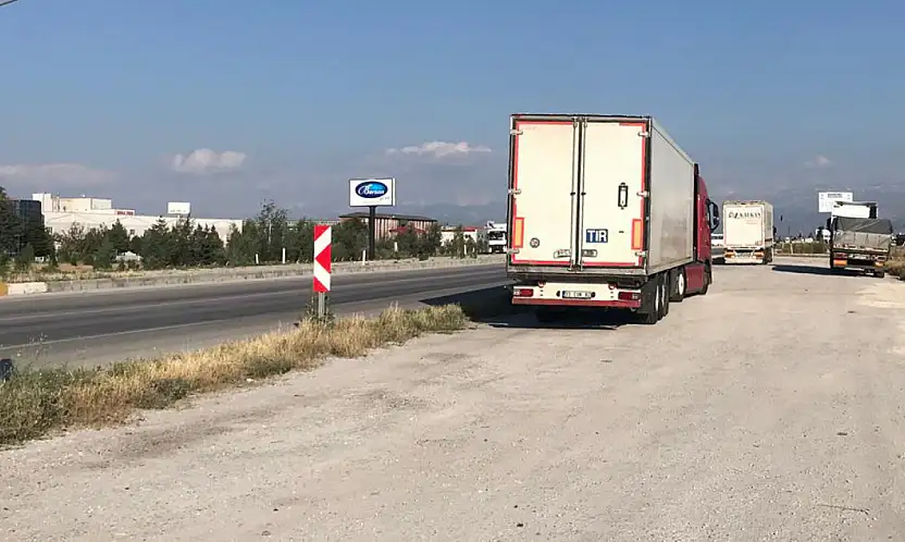 Konya'da kan donduran olay: Vurup araçtan mı attılar?