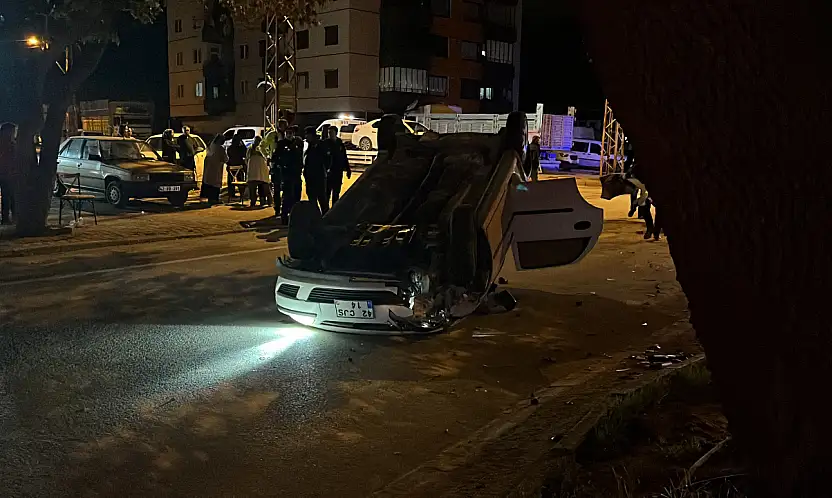 Konya'da kavşakta feci çarpışma: Otomobil takla atıp metrelerce sürüklendi