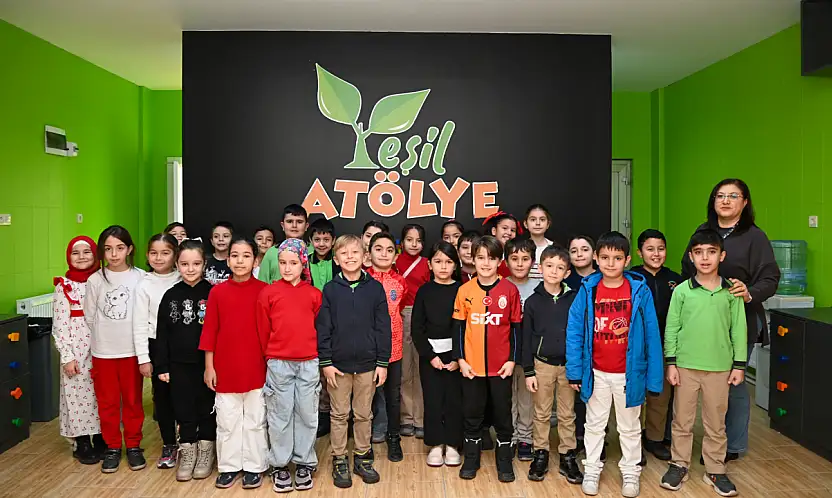 Konya'da minikler geri dönüşümü atölyede öğrendi