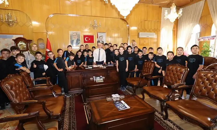 Konya'da öğrenciler bu kez okulun değil müftülüğün kapısını çaldı