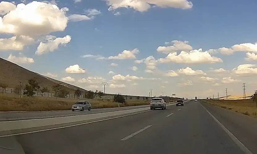 Konya'da ölümcül hata! Ters yönden gelen otomobil faciaya davetiye çıkardı