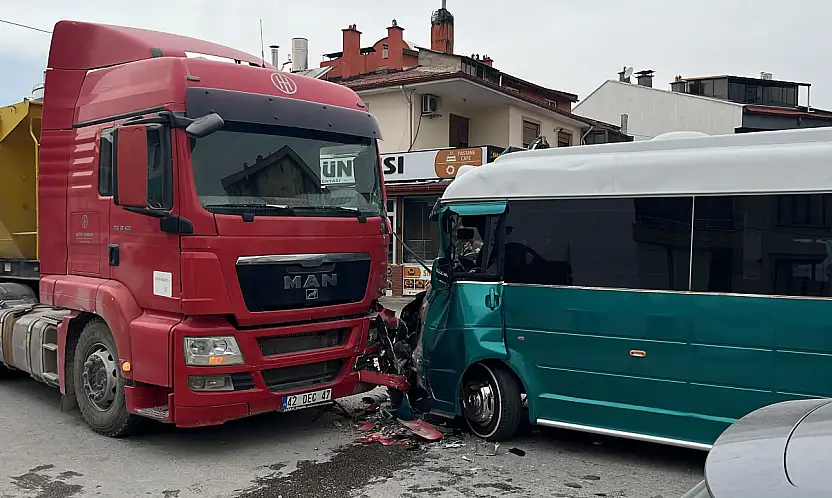 Konya'da ortalık savaş alanına döndü: Çok sayıda yaralılar var