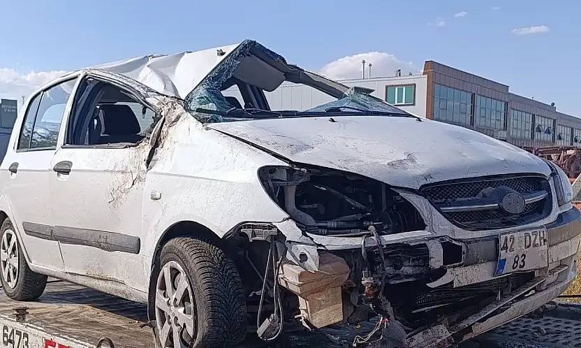 Konya'da otomobil devrildi! 4 kişi yaralı