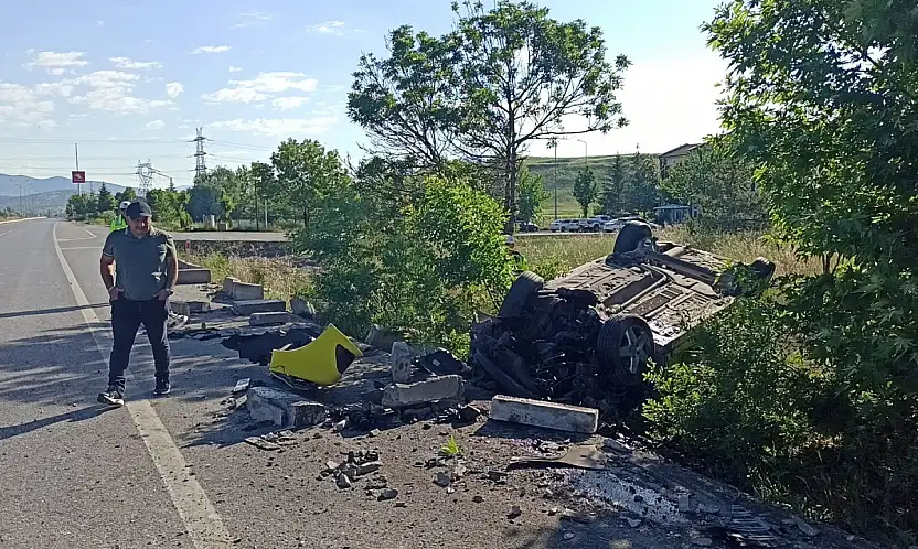 Konya'da otomobil takla attı: Sürücü hastaneye kaldırıldı