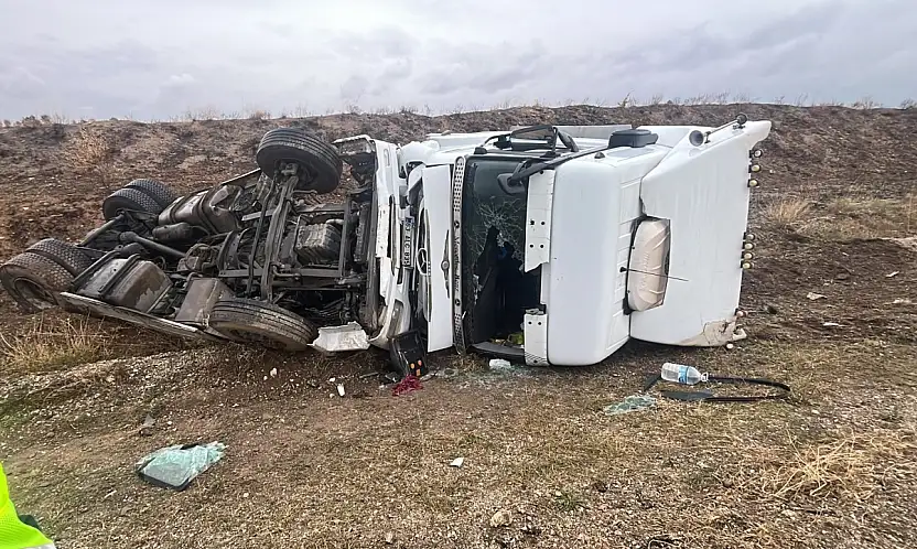 Konya'da peş peşe kazalar: 3 ayrı kazada 6 yaralı
