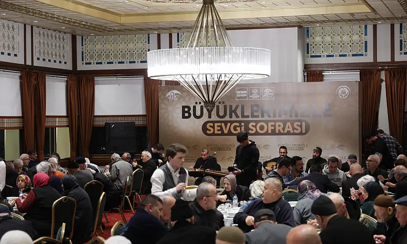 Konya'da sevgiyle kurulan sofra, büyüklerimizin gönlünü ısıttı