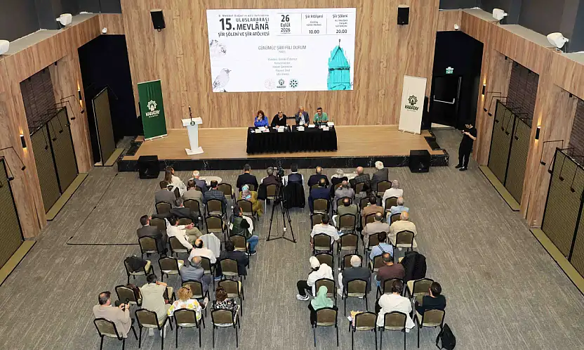 Konya'da şiir şöleni başladı! 6 ülkeden şairler Mevlana Şiir Şöleni'nde buluştu
