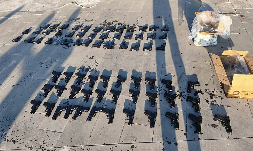 Konya'da silah operasyonu: Çok sayıda tabanca ele geçirildi