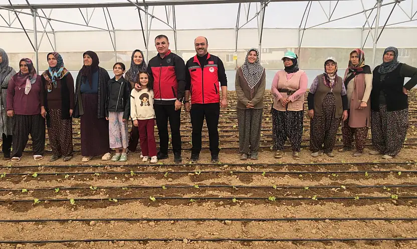 Konya'da tarlanın emekçi kadınları unutulmadı
