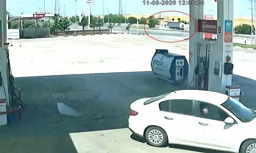 Konya'da TIR kazası! Sürücü direksiyon başında kalp krizi geçirdi
