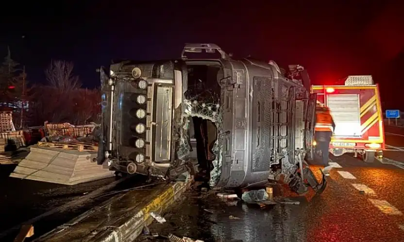 Konya'da TIR ve otomobil çarpıştı: Bir yaralı!