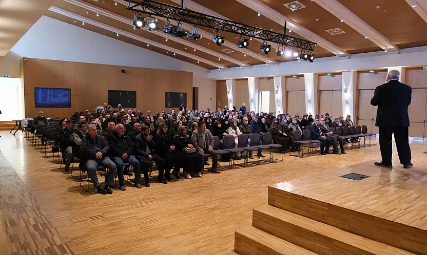 Konya'da Vefa Umresi heyecanı: 10 günlük kutsal yolculuk öncesi seminer verildi