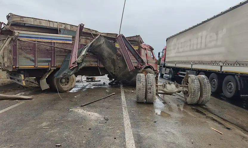 Konya'da yağmur kazayı getirdi: Kamyon dehşet saçtı