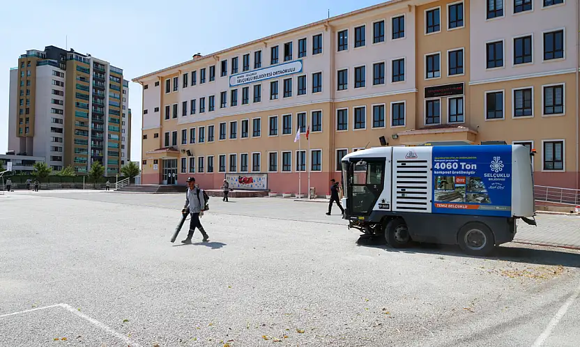 Konya'da yeni dönem öncesi hareketlilik: Baştan aşağı yenileniyor