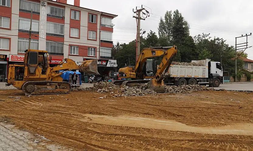 Konya'da yol konforu yükseliyor: Sokaklar yeni yüzüne kavuşuyor