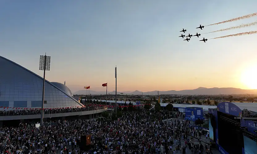 Konya'da yüz binler bilimin peşinden koştu