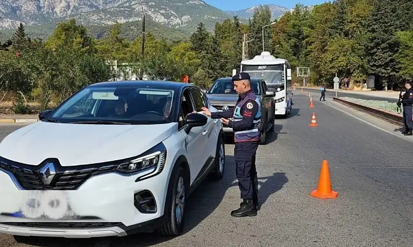 Konya dahil 81 ilde düğmeye basıldı! Aranan 912 kişi yakalandı